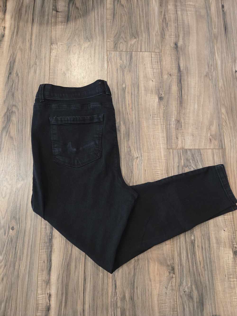 Black Women’s Slim Jeans - Classic Black